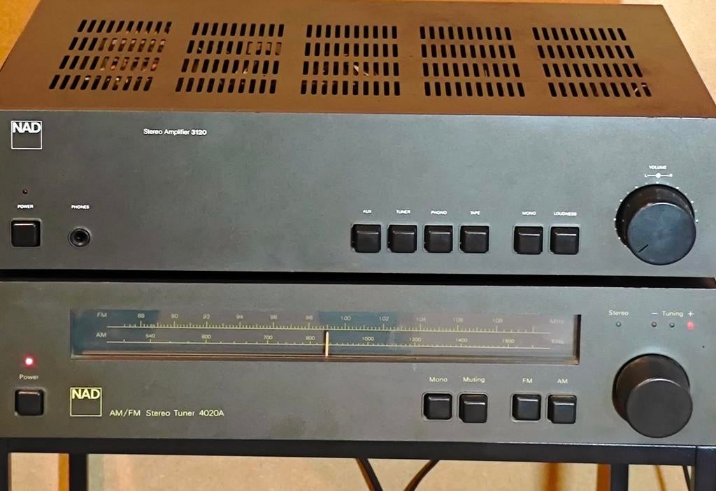 Ampli NAD 3120  et Radio, Enlèvement, Comme neuf, Sono