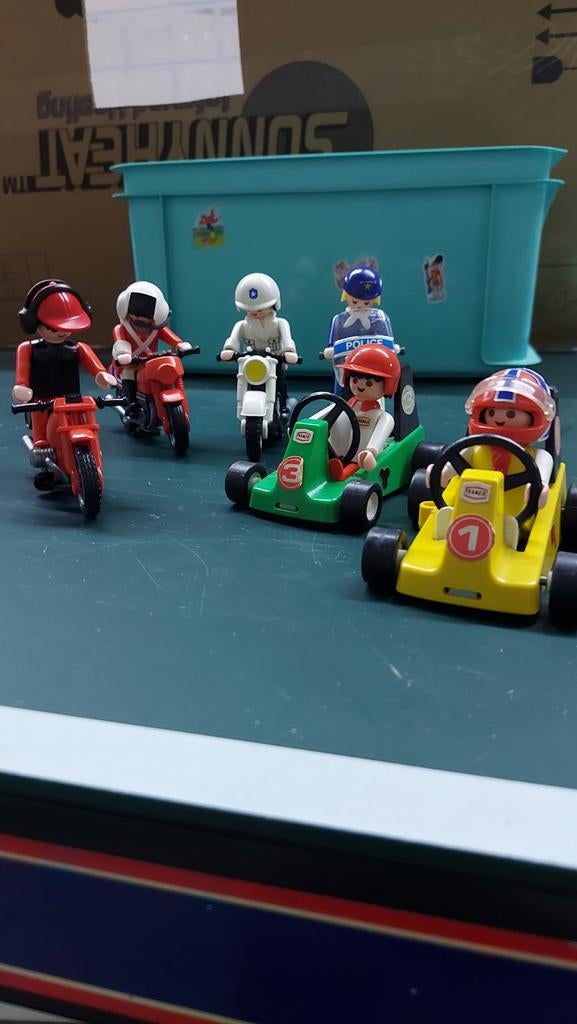 Motoren en raceauto's van playmobil, Ophalen