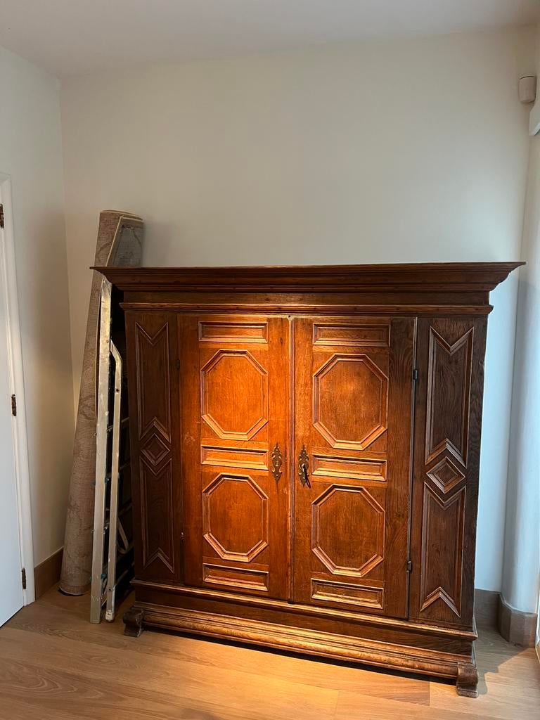 Massief houten kast, Antiek en Kunst, Ophalen
