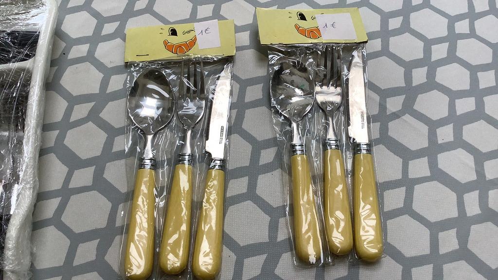 Bestek voor 2. Kotstudent?, Huis en Inrichting, Keuken | Bestek, Ophalen of Verzenden, Nieuw, Inox of Chroom