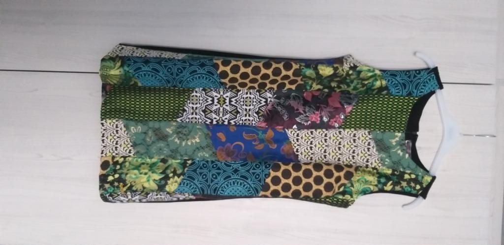 Robe desigual, Vêtements | Femmes, Robes, Desigual, Enlèvement, Comme neuf