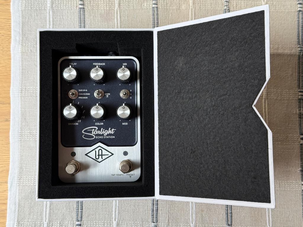 UAFX Starlight Echo Station Stereo Pedal Effect, Musique & Instruments, Effets, Enlèvement, Comme neuf, Delay ou Écho