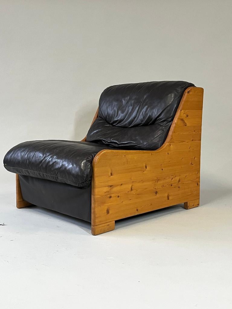 Leren fauteuil in brutalistische stijl, jaren 60–70., Huis en Inrichting, Ophalen, Gebruikt, Leer