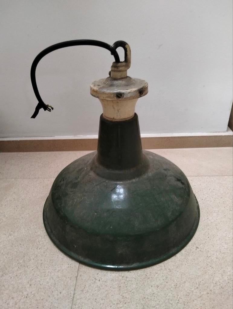 Lampe industrielle suspension email vert vintage, Enlèvement