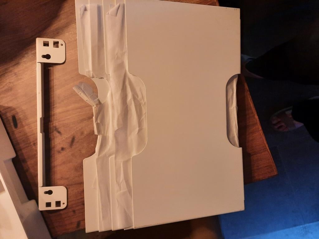 Wand kranten-magazine rek IKEA, Huis en Inrichting, Woonaccessoires | Krantenbakken en Lectuurbakken, Ophalen of Verzenden, Nieuw