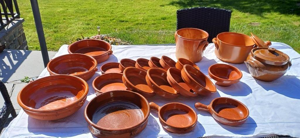 Lot de plats en terre cuite, Enlèvement