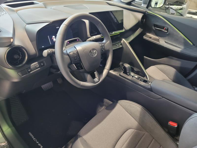 Toyota C-HR Premium +Luxury Pack, Autos, Toyota, Argent ou Gris, Achat, Autres carburants, Noir