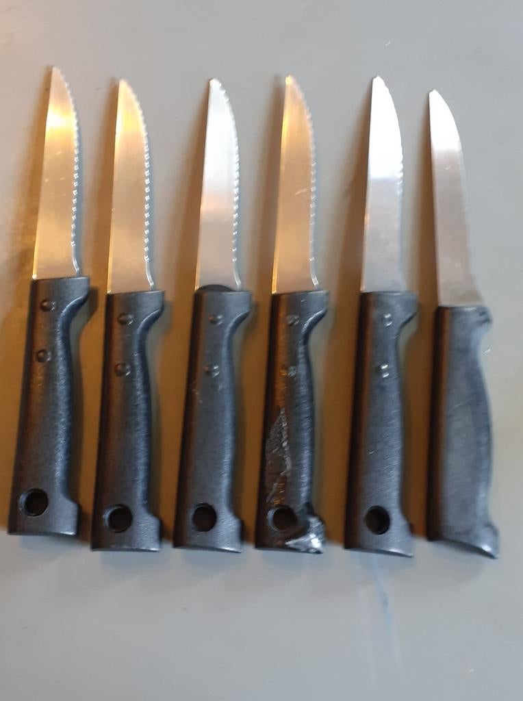 6 couteaux à steak (2), Enlèvement ou Envoi, Utilisé