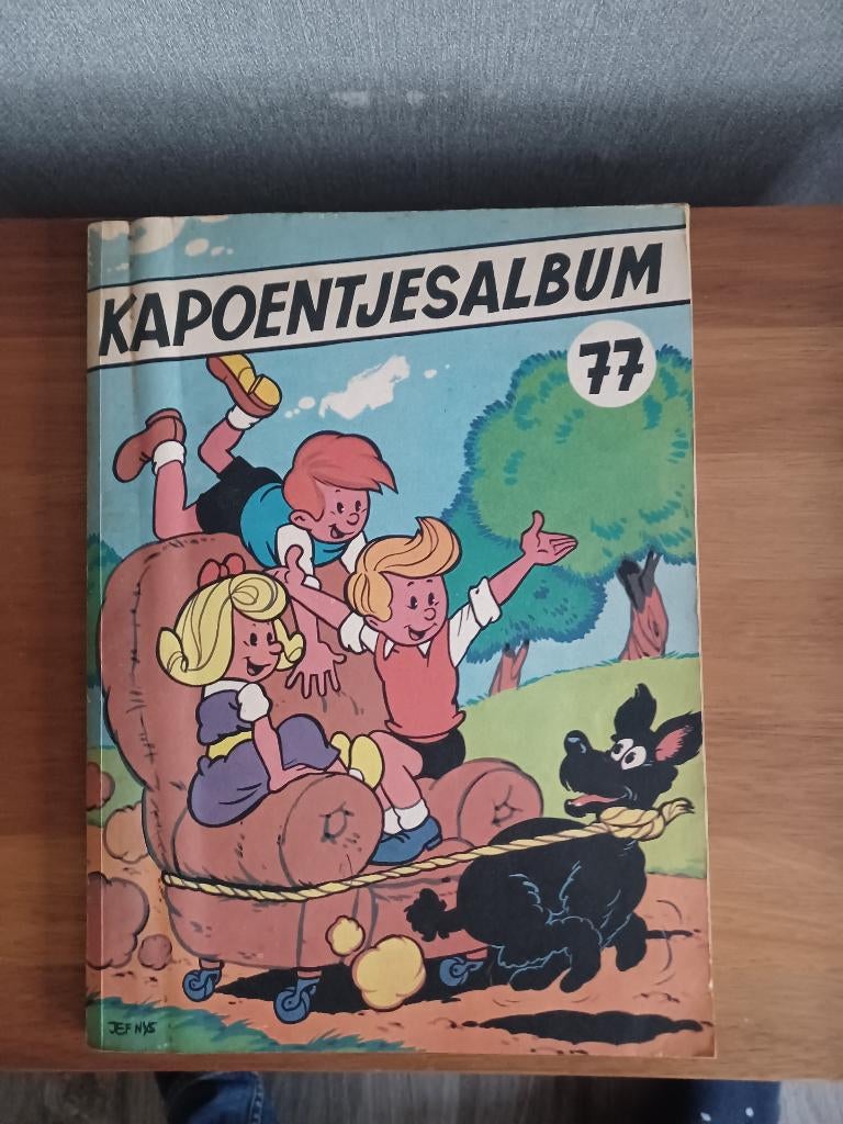 Kapoentjes album nrr 77, Eén stripboek, Ophalen of Verzenden, Gelezen