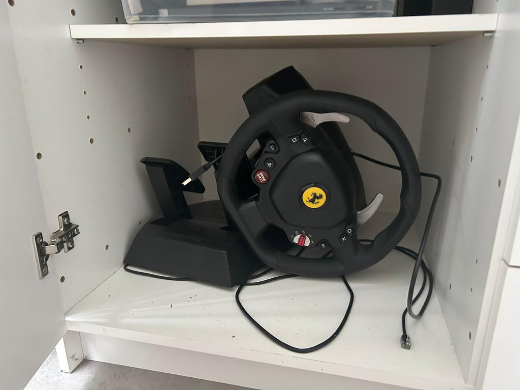 Volant Thrustmaster Race T80 Ferrari PS4, Enlèvement, Comme neuf, Volant ou Pédales, PlayStation 4