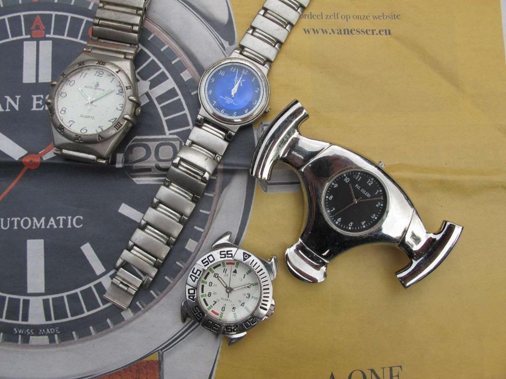 Vier gebruikte quartz horloges, Antiquités & Art, Enlèvement ou Envoi