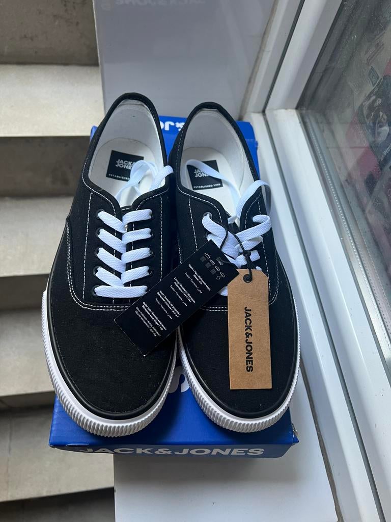 Chaussure Jack&Jones pour homme, Vêtements | Hommes, Chaussures, Enlèvement, Comme neuf