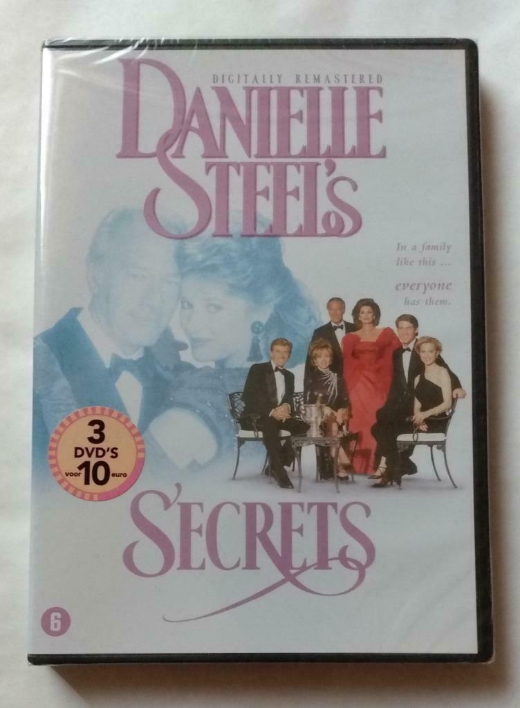 Danielle Steel's: Secrets neuf sous blister, Vanaf 6 jaar, Ophalen of Verzenden, Nieuw in verpakking