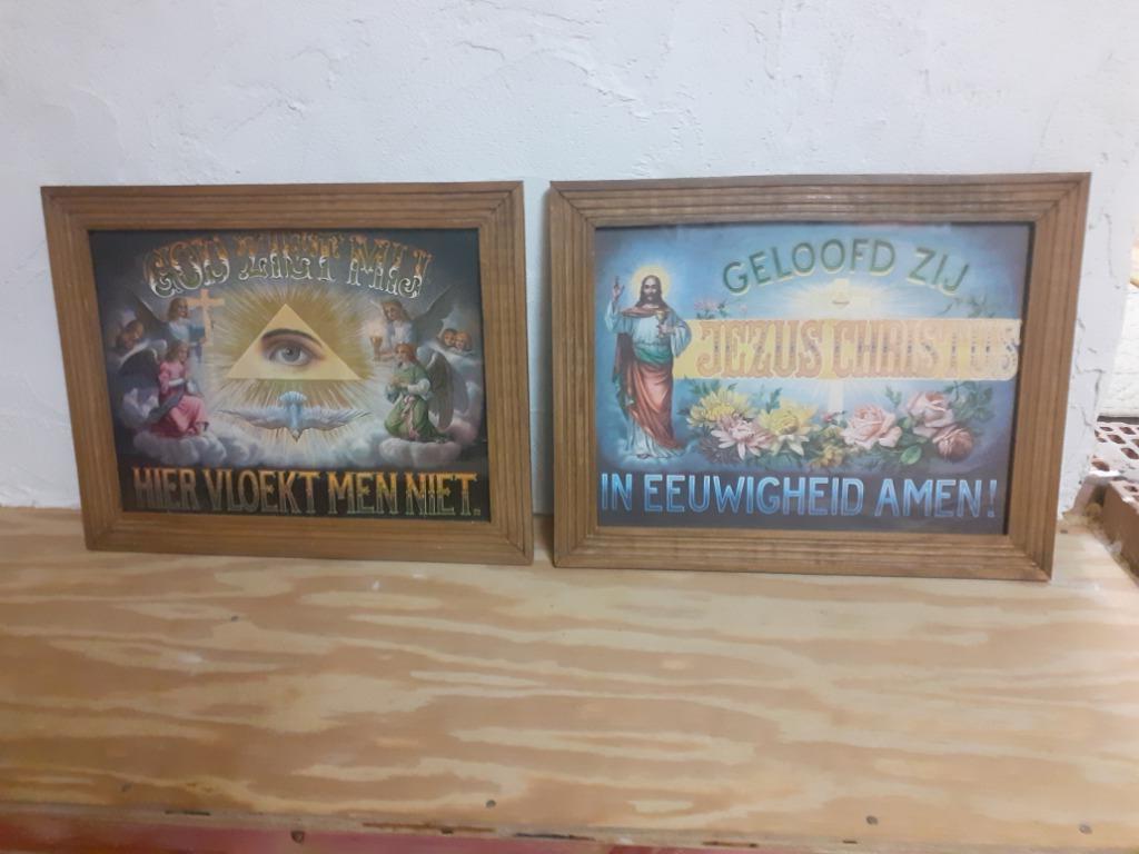 2 oude religieuze prenten in mooie eiken kader, Ophalen