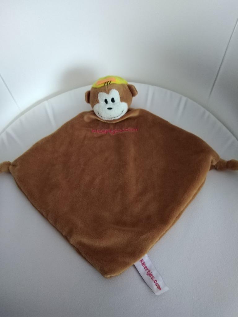 knuffeldoekje kleertjes aap(doos aug2024), Ophalen of Verzenden, Nieuw