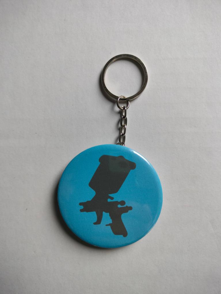 Sleutelhanger  spuit of verfpistool met flesopener, Envoi, Comme neuf, Autres types
