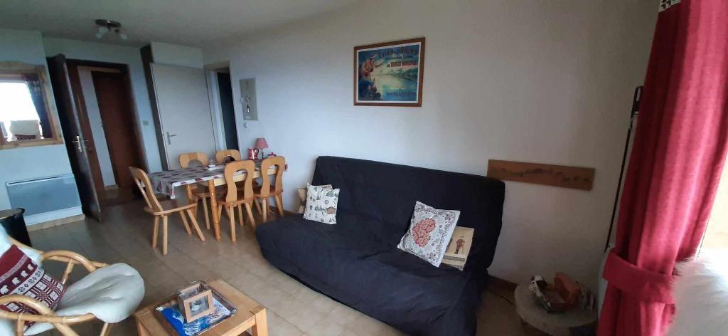 Appartement aan de voet van de skipistes in de Haute-Savoie, Alpen, Dorp, Aan meer of rivier, Appartement