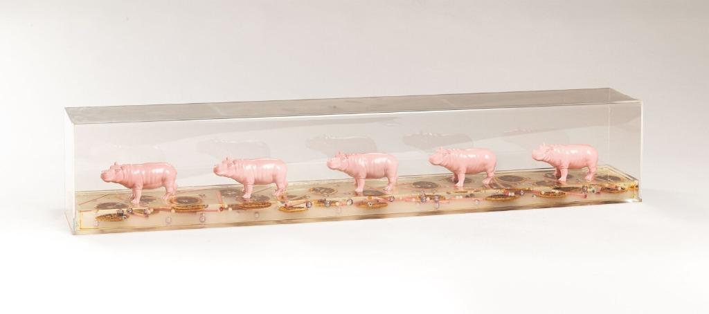 Sweetlove, William, sculptuur uit 2008, Cloned Hippos, Ophalen