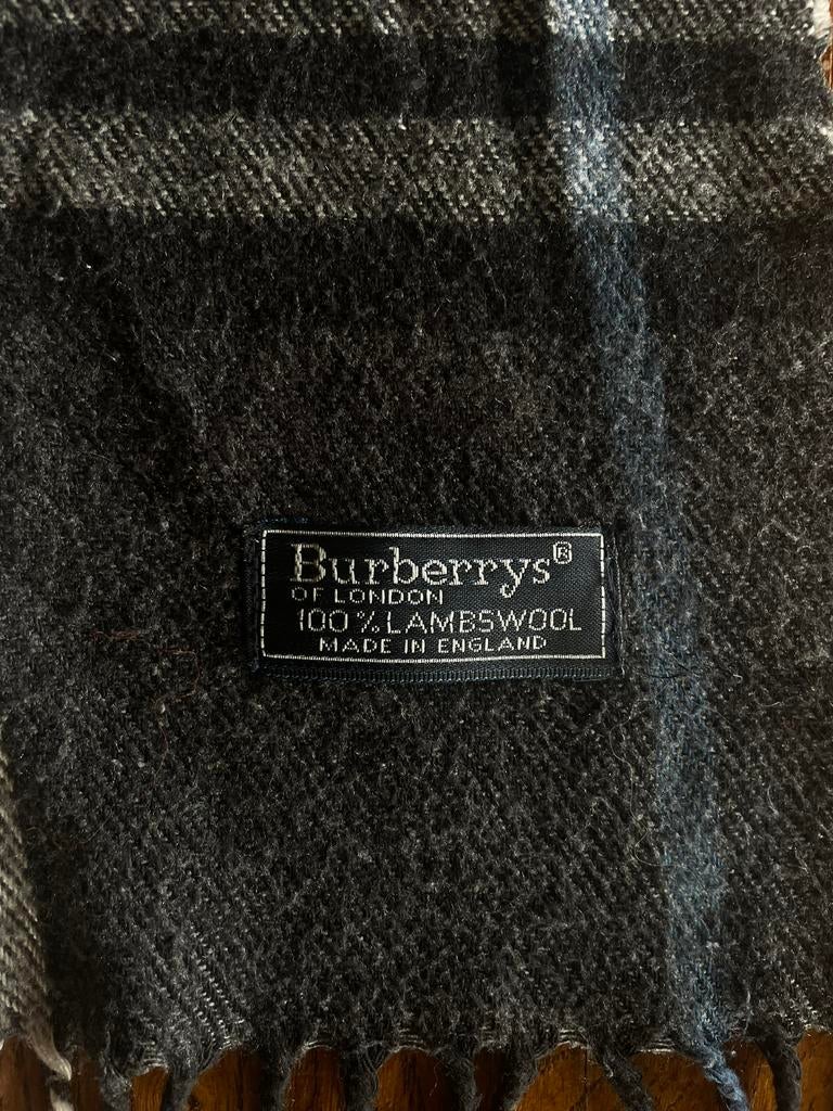 Burberry sjaal, Kleding | Dames, Burberry, Ophalen of Verzenden, Zo goed als nieuw, Sjaal