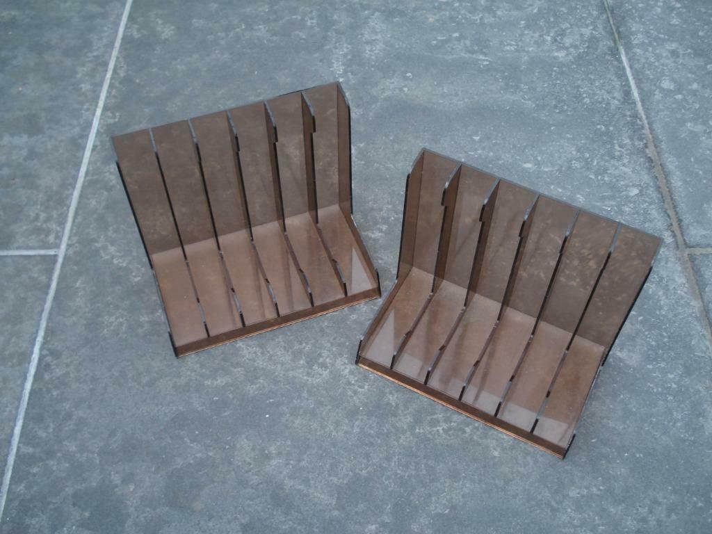 2 Rekjes voor VHS cassettes, Alle leeftijden, Ophalen of Verzenden