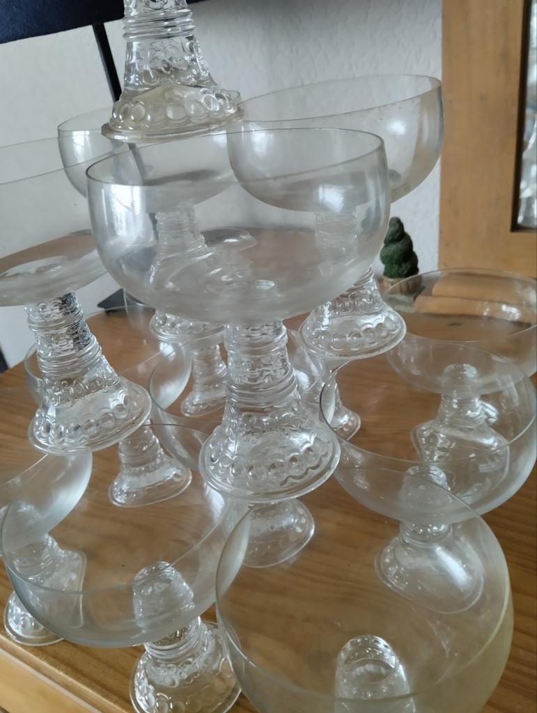 14  champagne coupe glazen toren, Ophalen