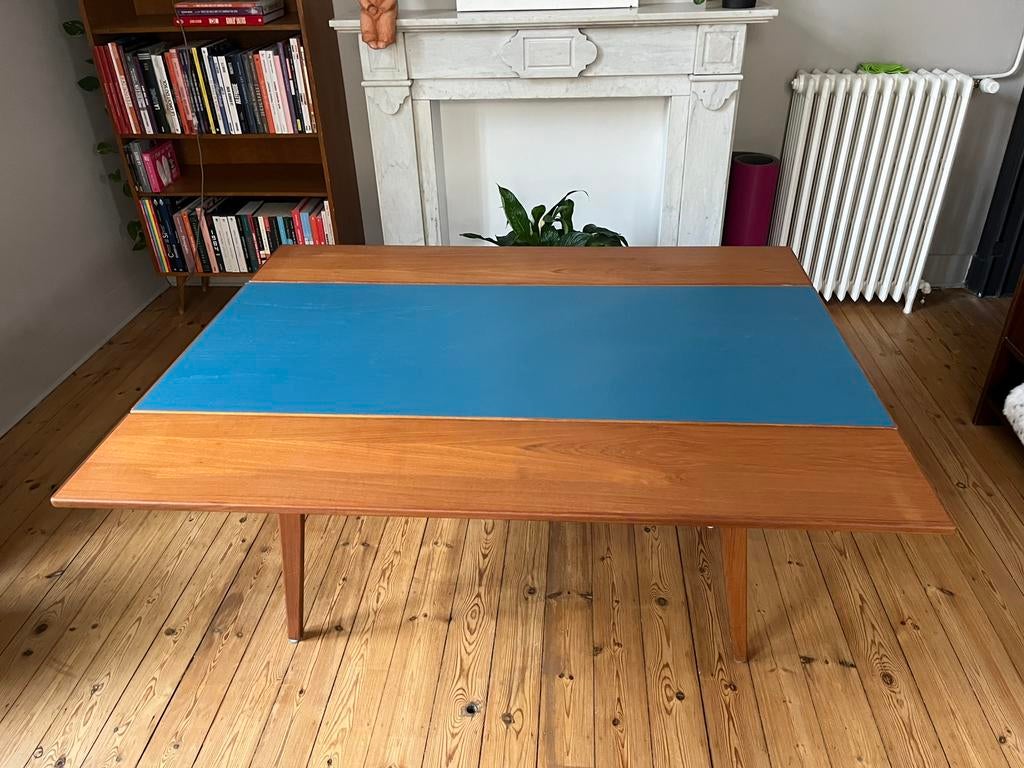 Superbe table vintage. Réglable Table basse/Table à manger, Maison & Meubles, Enlèvement