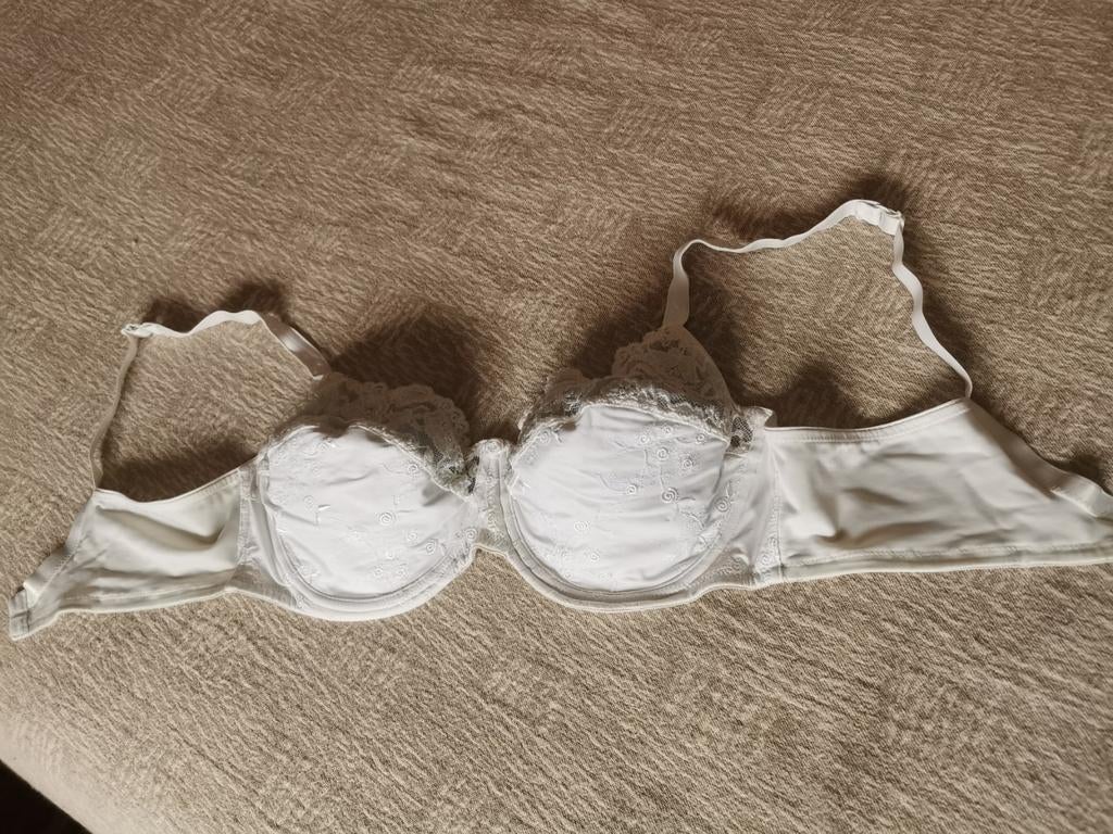 Superbe soutien-gorge blanc de la marque Hunkemöller, Enlèvement ou Envoi, Soutien-gorge