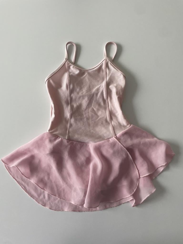 Costume de ballet rose Intermezzo, taille 8, Enlèvement ou Envoi, Comme neuf, Intermezzo, Vêtements de sport ou Maillots de bain
