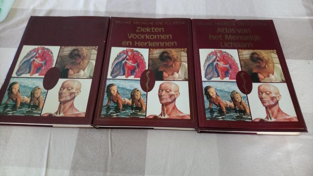 Medische encyclopedie, Boeken, Encyclopedieën, Ophalen, Gelezen, Lekturama