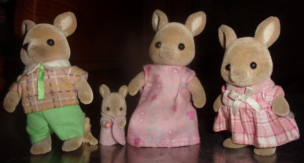 Sylvanian famillie famille 4 kangourous, Enfants & Bébés, Jouets | Maisons de poupées, Enlèvement ou Envoi