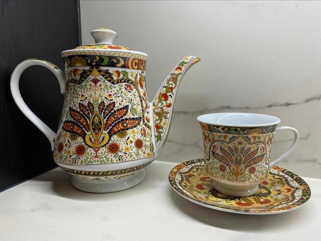 Amarir theeset 12 personen met goud detaille, Antiek en Kunst, Antiek | Servies compleet, Ophalen of Verzenden