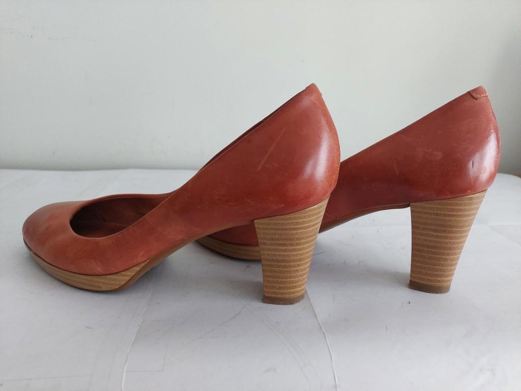 185C * jolis escarpins brun clair tout cuir (39), Escarpins, Comme neuf, Brun, Envoi