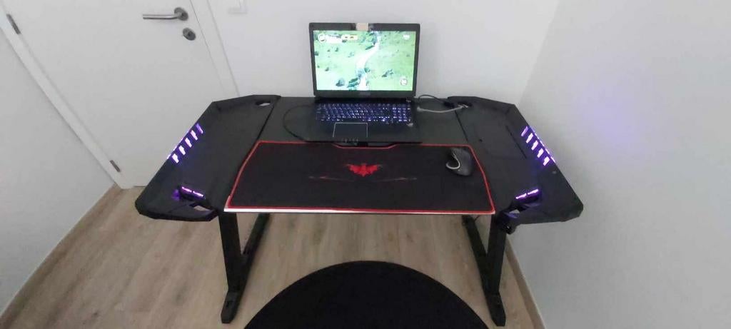 Bureau gaming, Enlèvement, Comme neuf