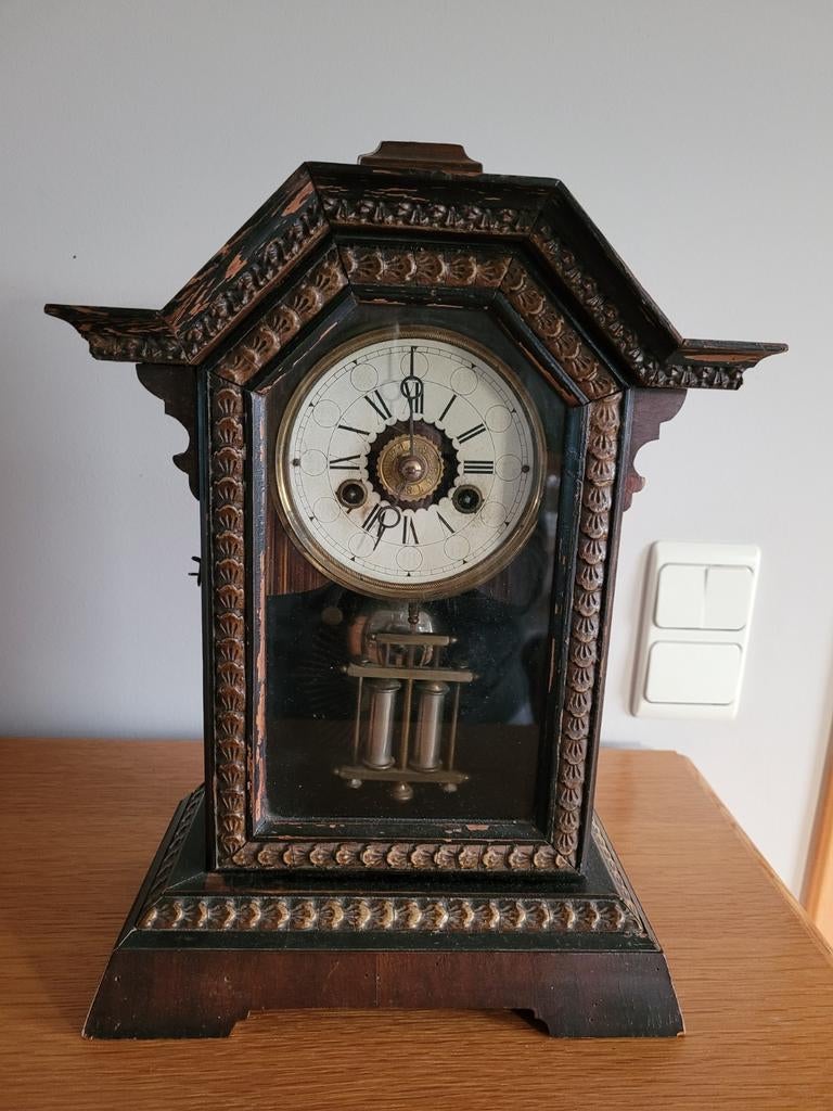 horloge petite pendule à poser en bois mouvement à balancier, Enlèvement