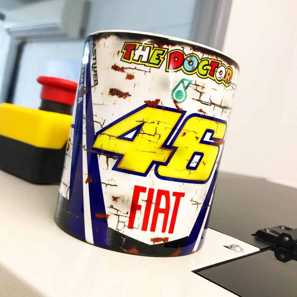 Valentino Rossi Yamaha mok The Doctor nr 46 NIEUW, Enlèvement ou Envoi, Neuf, Motos