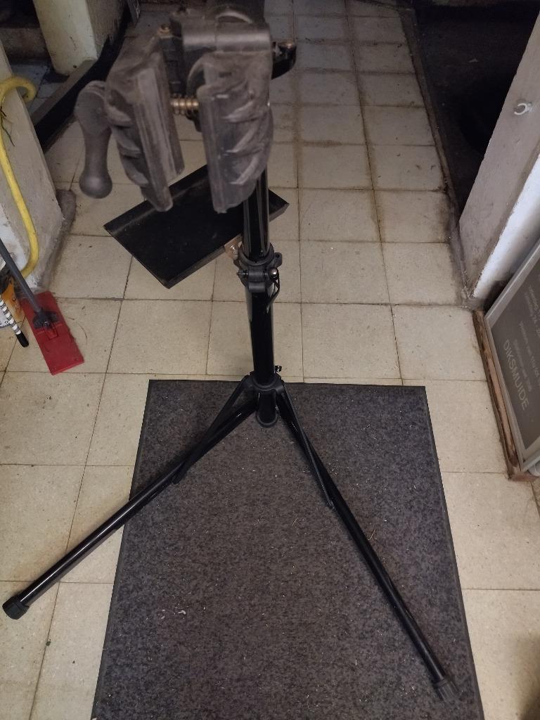 Professionele Fiets werkstand, Ophalen, Zo goed als nieuw, Inklapbaar