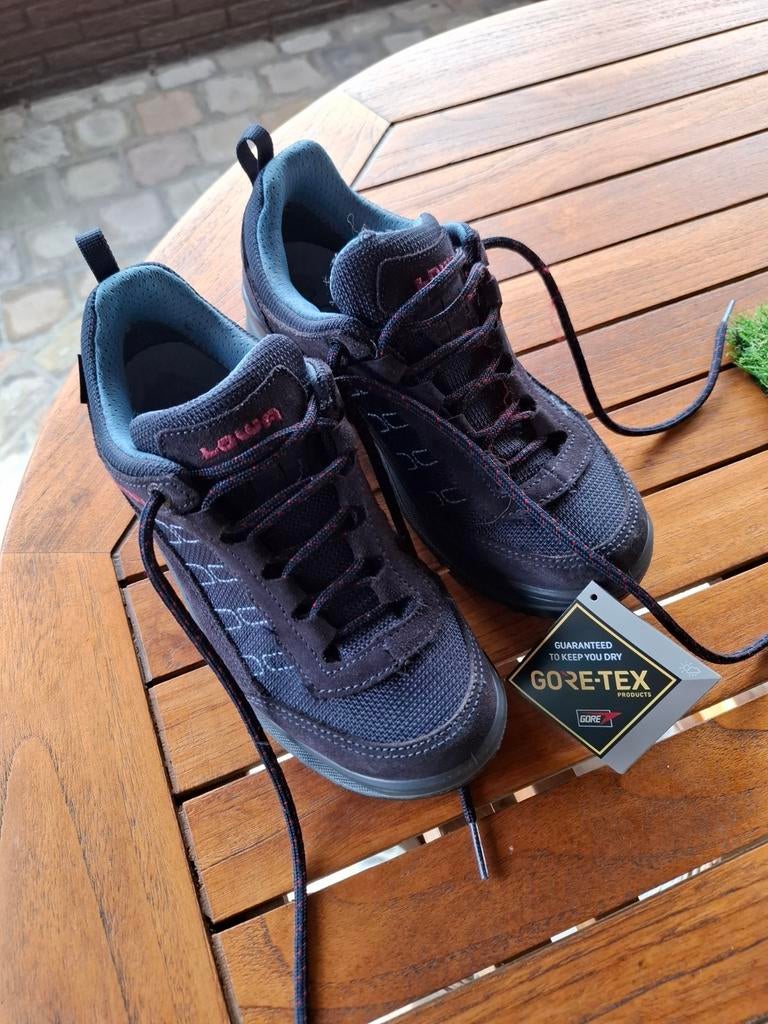 Lowa wandelschoenen 37, Ophalen, Zo goed als nieuw