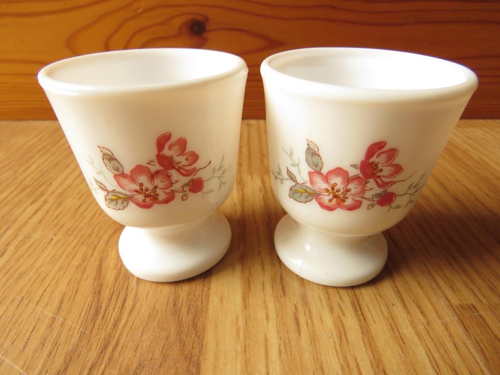 vintage arcopal 2 coquetier motifs fleurs de cerisier, Enlèvement ou Envoi, Comme neuf, Récipient(s)