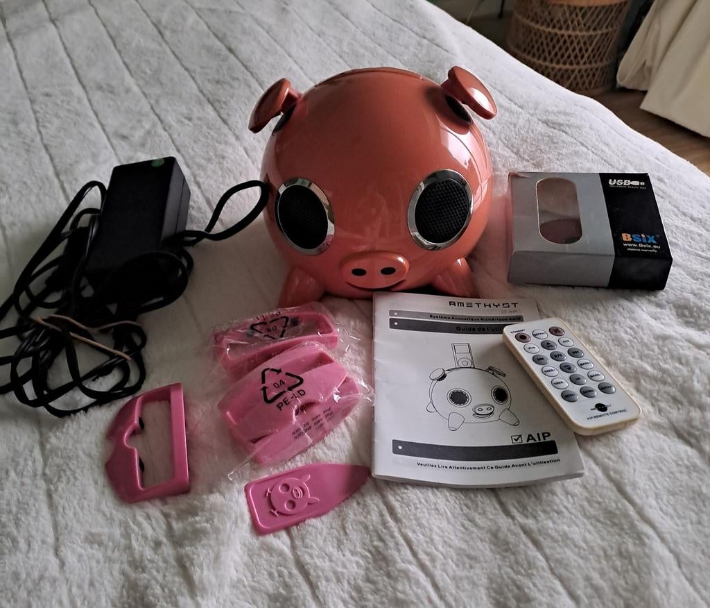 Petit I-pod en forme de cochon rose, Enlèvement, Utilisé, Haut-parleur