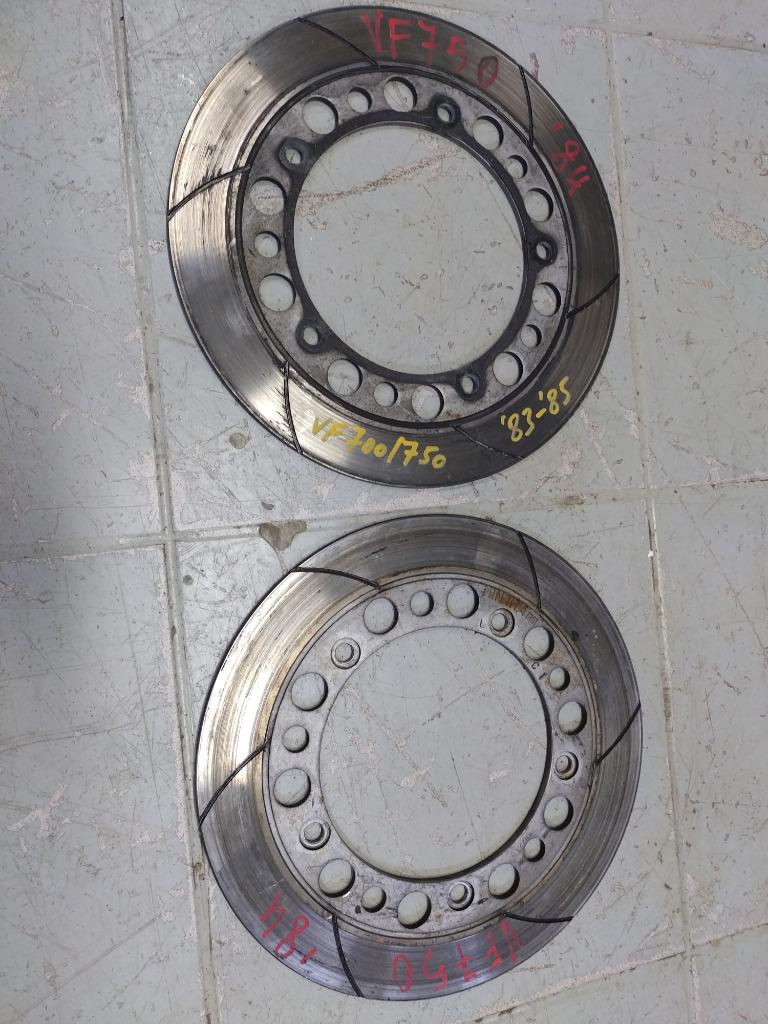 honda magna 700/750 van '83-'85 set voorste remschijven, Enlèvement ou Envoi, Utilisé