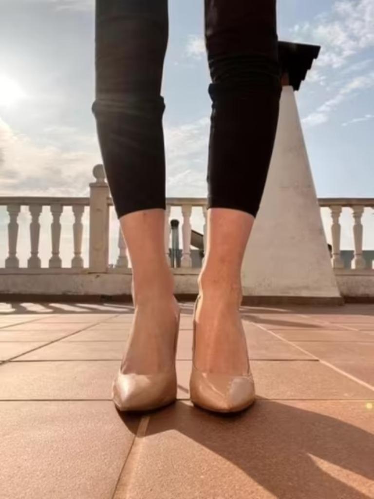 Gratis verzenden nieuwe nude lak party fuif hakken mt 37, Overige kleuren, Verzenden, Nieuw, Schoenen met hoge hakken