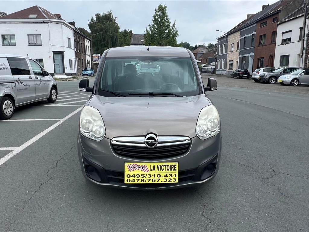Opel Combo 1.6 cdti 5 PLACES 2012 année 77kw 0032495310431, Achat, Entreprise, Boîte manuelle, Entretenue par le concessionnaire