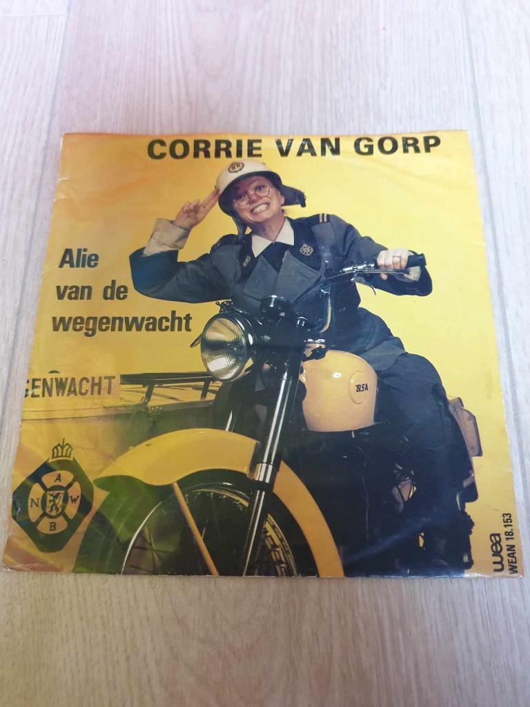Singel Corrie Van Gorp, Ophalen of Verzenden