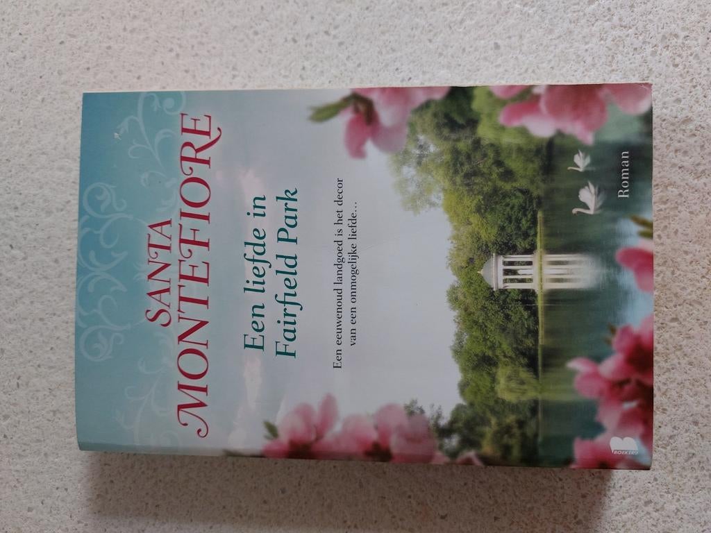 Santa  montefiore Een liefde in Farfield Park, Boeken, Ophalen, Zo goed als nieuw