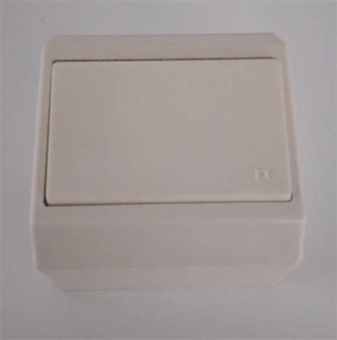 Niko opbouwschakelaars en stopcontacten, Ophalen