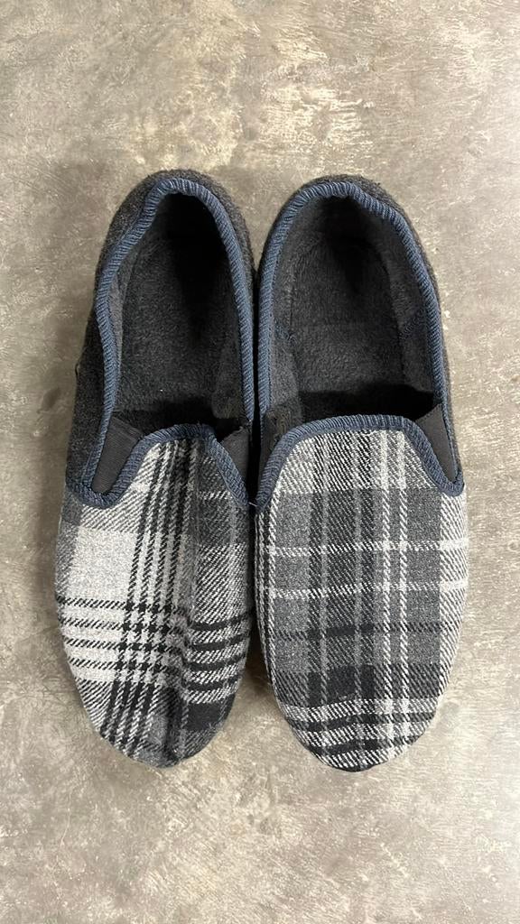 Vintage pantoffels maat 45, Overige kleuren, Nieuw, Ophalen of Verzenden, Pantoffels of Sloffen
