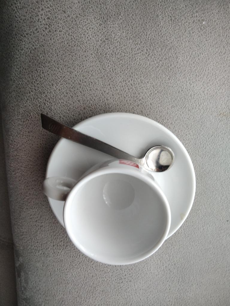 6 espresso tasjes, ondertasjes Illy, Ophalen of Verzenden, Zo goed als nieuw