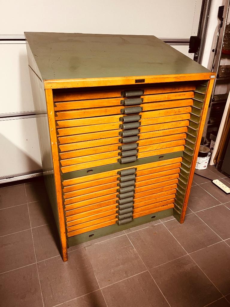 kast - ladenkast, Ophalen
