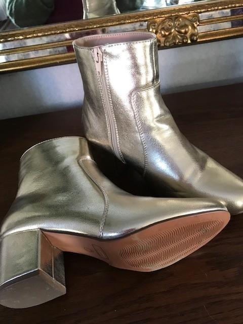 Gouden laarsjes, Overige kleuren, Lage of Enkellaarzen, Zo goed als nieuw, Ophalen
