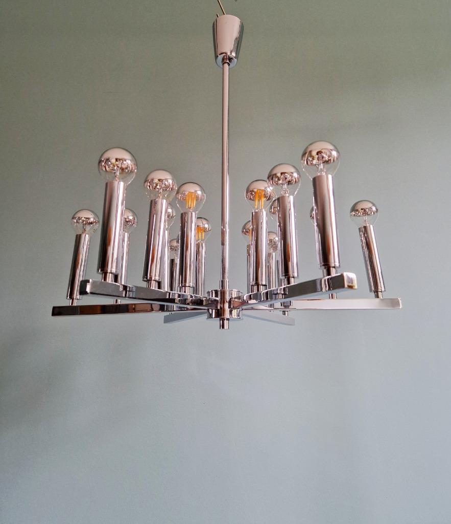 Space Age kroonluchter in verchroomd metaal, 1970, Antiek en Kunst, Antiek | Verlichting, Ophalen